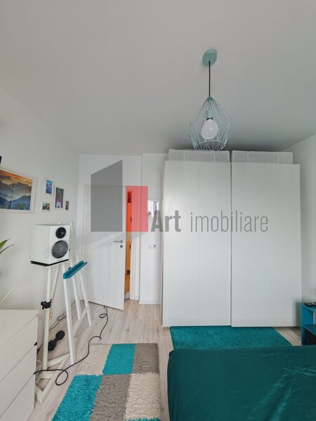 Pacii Apartament cu 2 camere de vanzare -cu centrala-mobilat si utilat